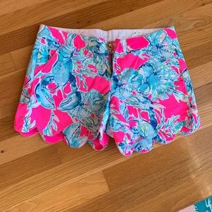 Lilly Pulitzer buttercup shorts. Size 4.
